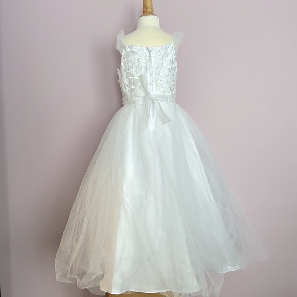 Girls Mini Bride; First Communion Dress, White Floral; 2 avlbl (TWINS) - Picture 4 of 7